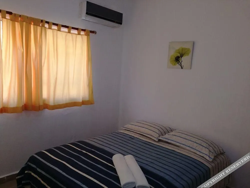 Hostal Los Jensen Playa Dorada Vandrarhem