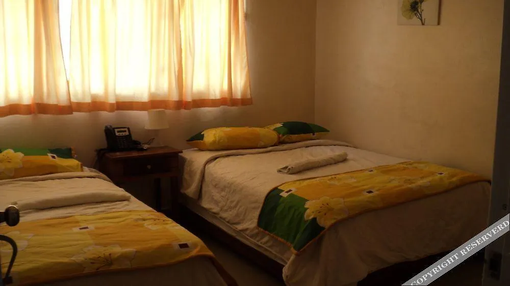Hostal Los Jensen Playa Dorada Vandrarhem
