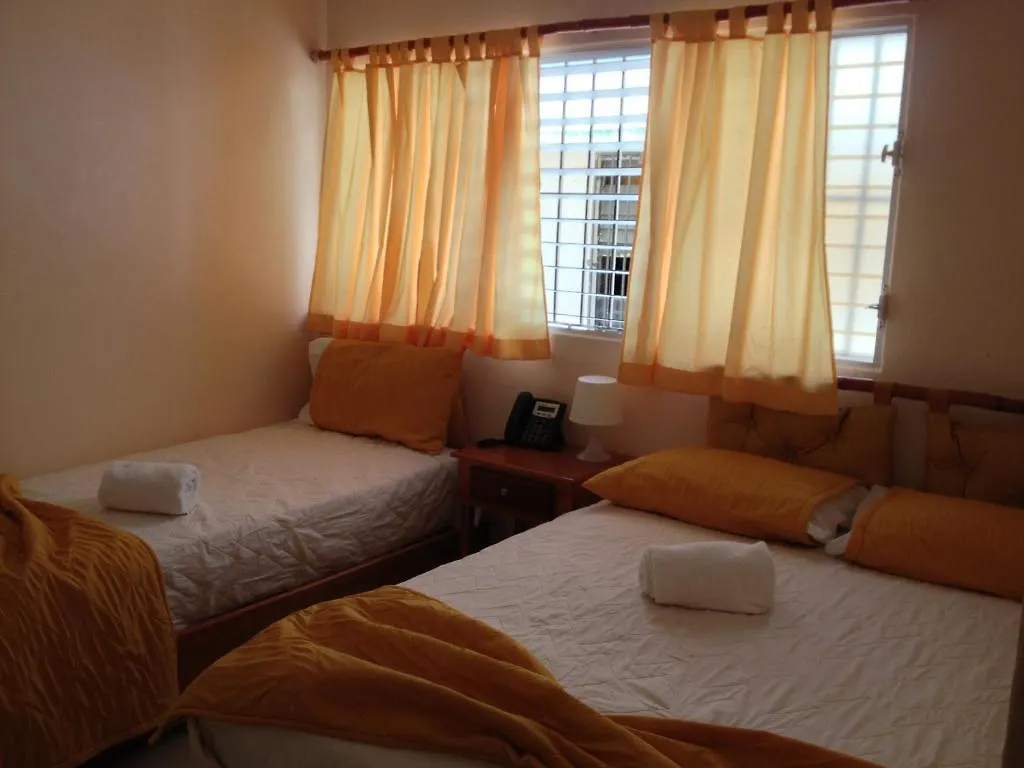 Hostal Los Jensen Playa Dorada Vandrarhem